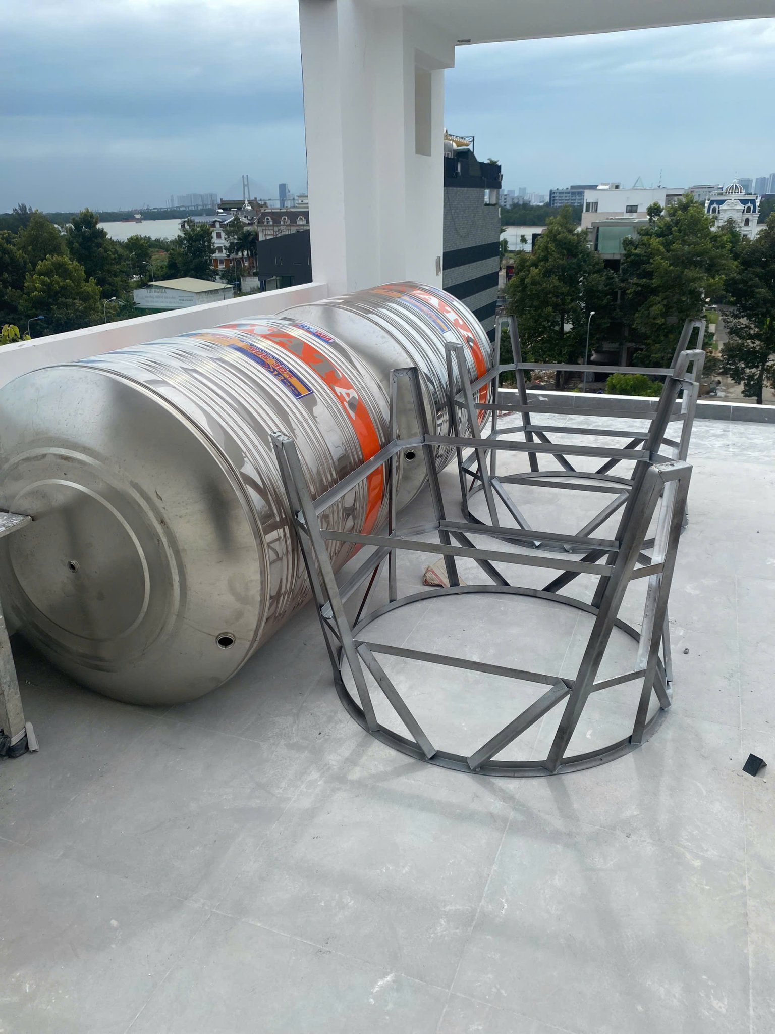 Khảo sát lắp bồn inox 15000L đứng tại công trình