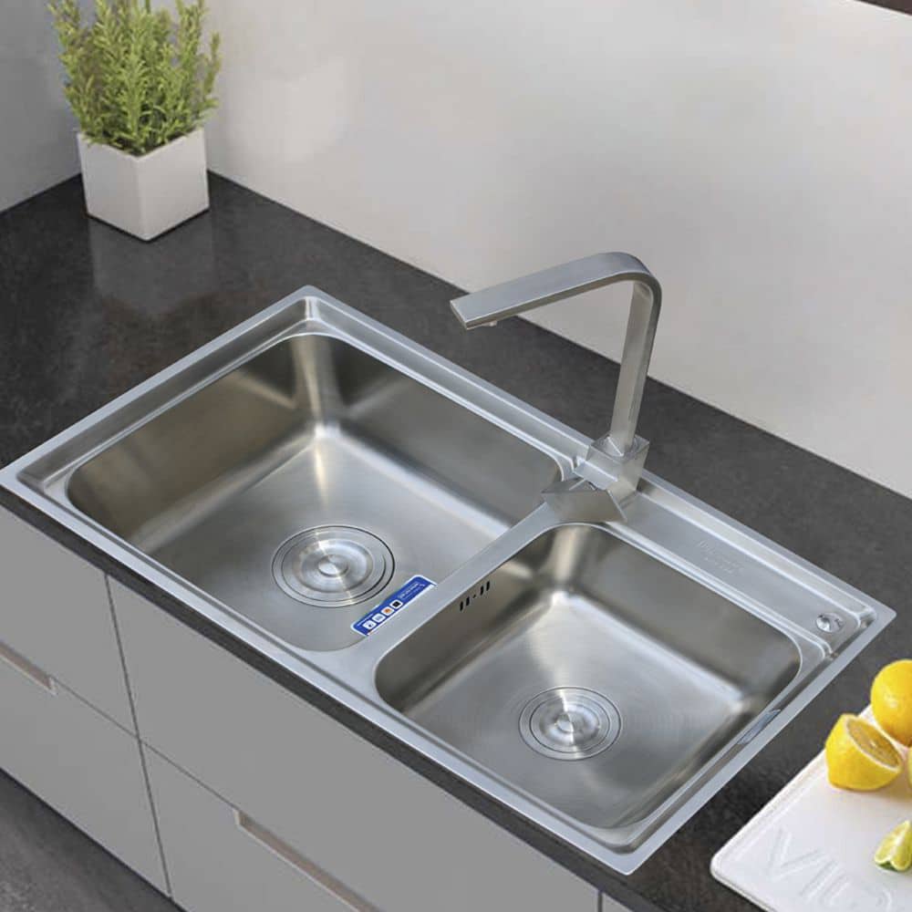 kiểm tra chậu rửa âm bàn sau lắp đặt