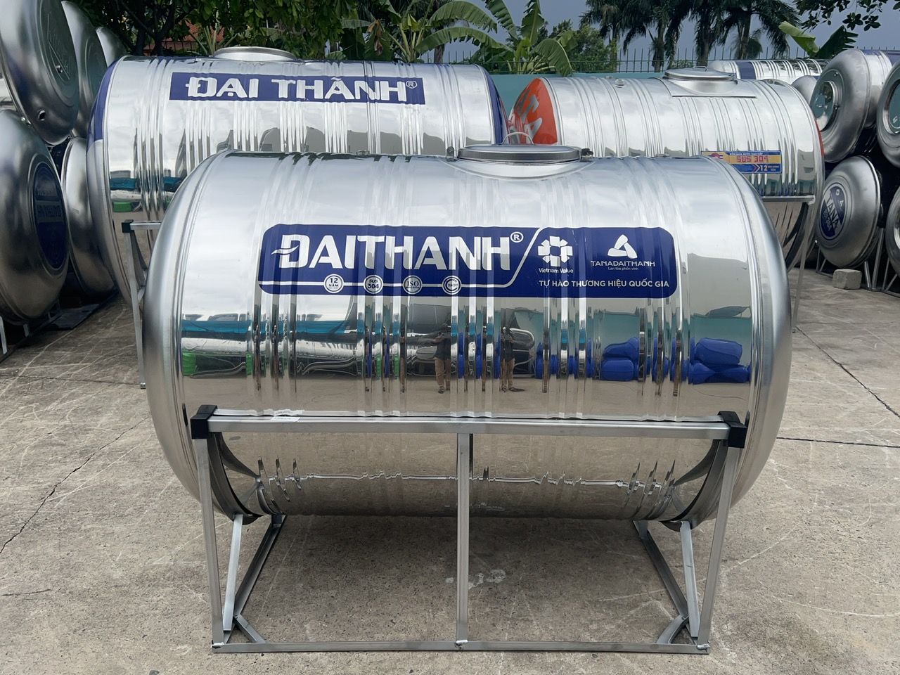 So sánh bồn inox ngang 700L 1000L và 1500L