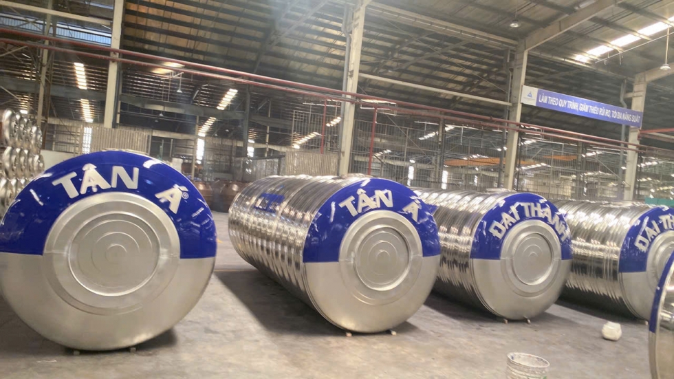 bon nuoc inox tan a dai thanh