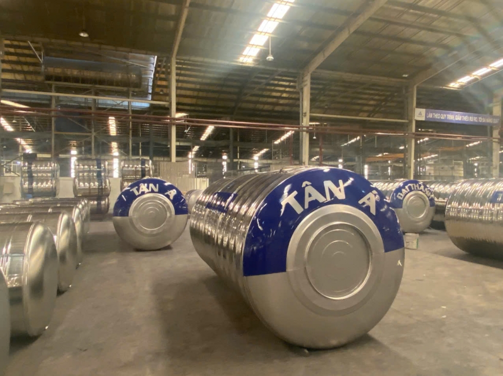 bon nuoc inox tan a dai thanh