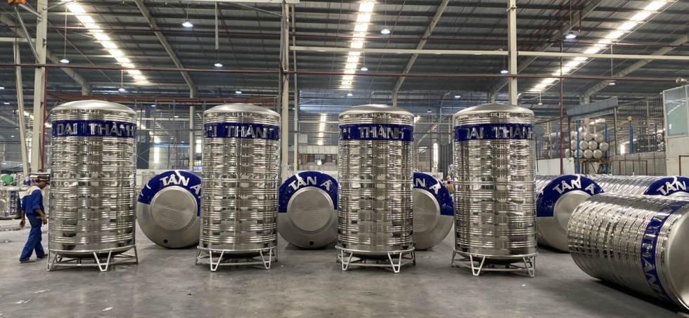 bon nuoc inox tan a dai thanh