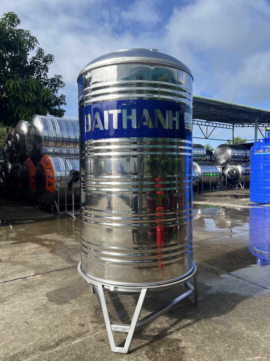 bon nuoc inox 700 lit dung 