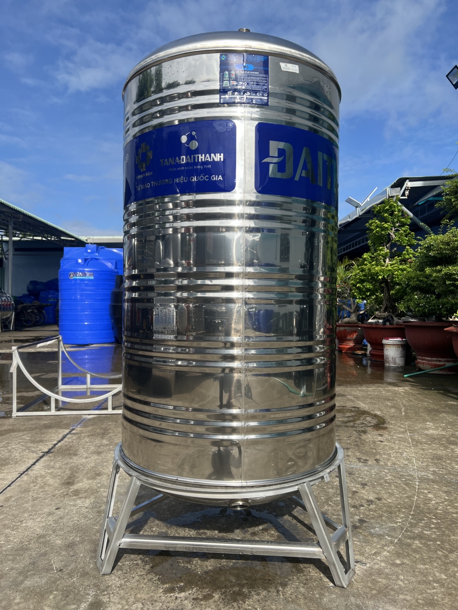 bon nuoc inox 700 lit dung 