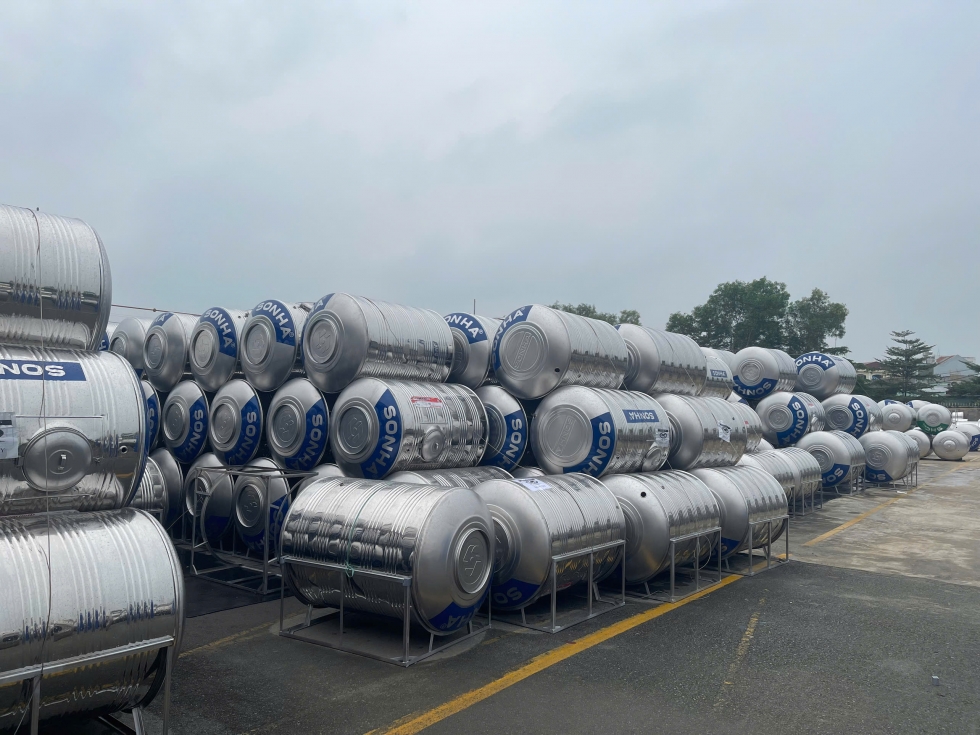 bon nuoc inox son ha