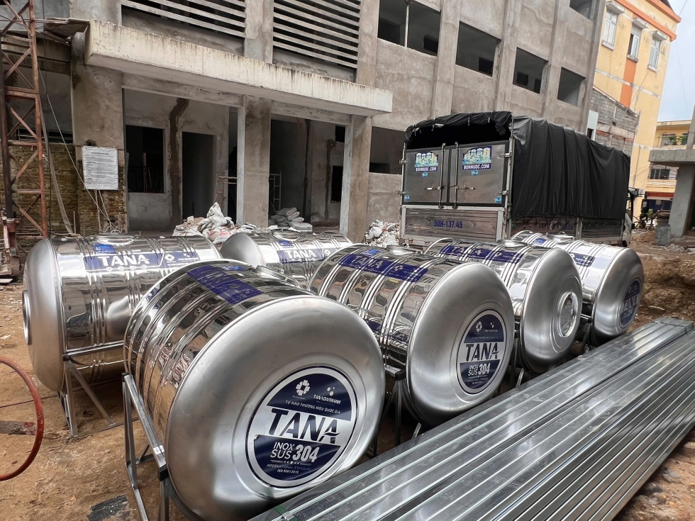 bon nuoc inox tan a dai thanh