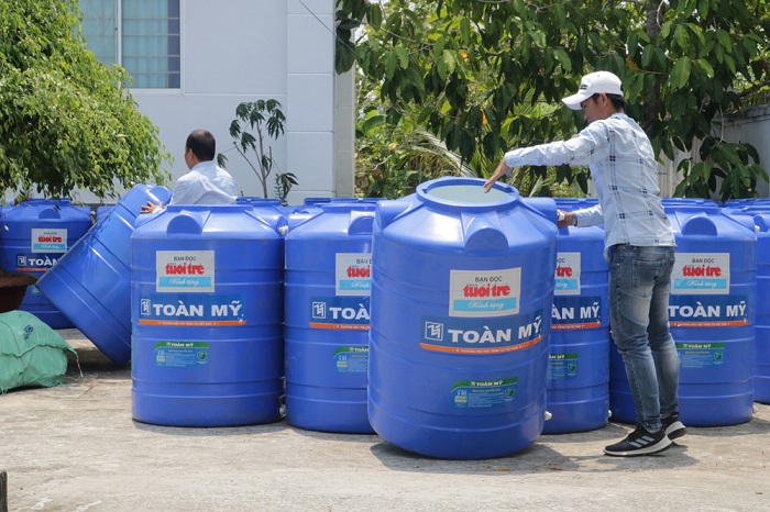 bon nuoc nhua toan my