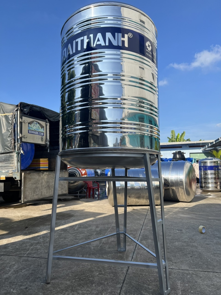 chan bon nuoc inox tan a dai thanh