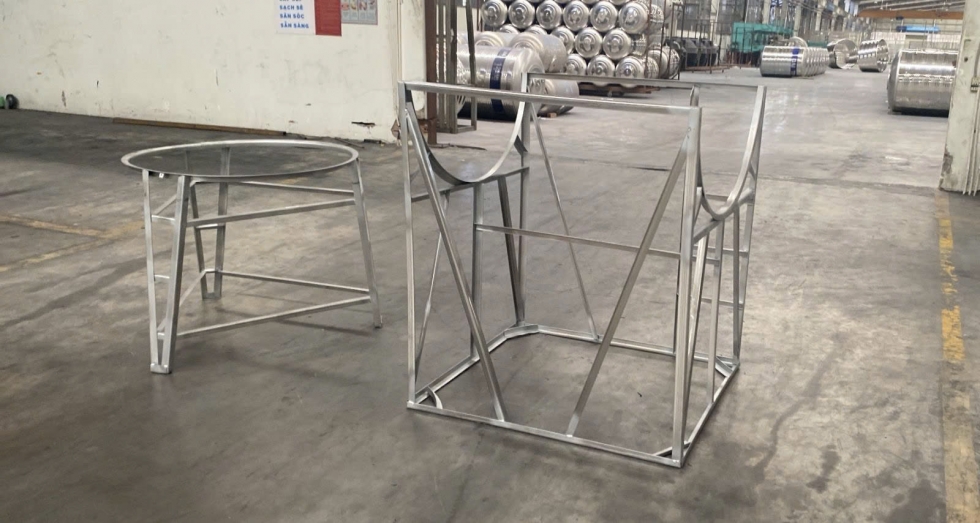 chan cao bon nuoc inox