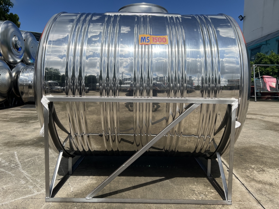 bon nuoc hwata 1500 lit ngang